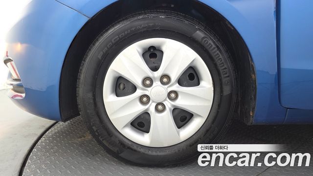 Kia K3 2013 — photo 5