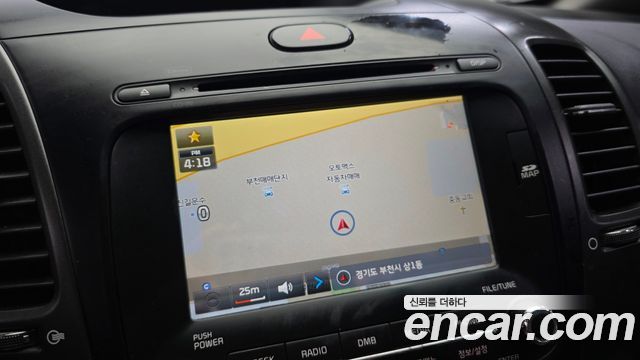 Kia K3 2013 — photo 28