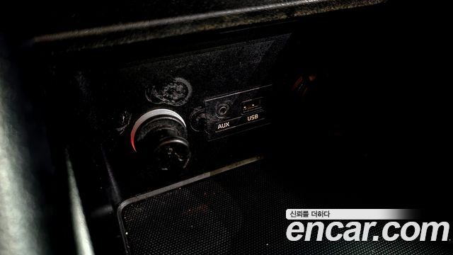 Kia K3 2013 — photo 31
