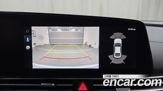 Hyundai AVANTE 2021 — photo 21