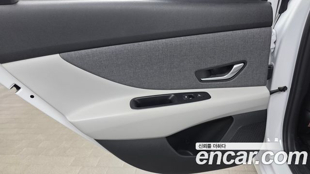 Hyundai AVANTE 2021 — photo 15
