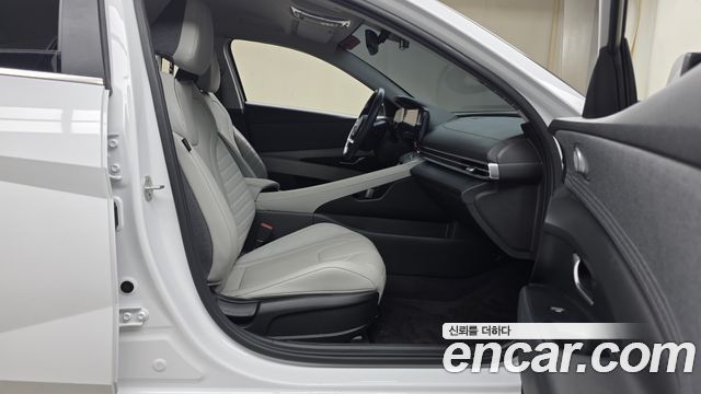 Hyundai AVANTE 2021 — photo 16
