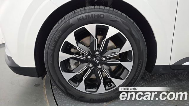 Kia Canival 2021 — photo 5