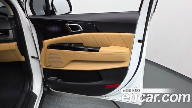 Kia Canival 2021 — photo 15