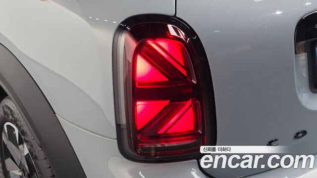 Mini Countryman 2023 — photo 9