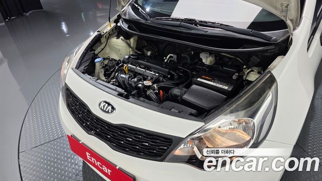 Kia pride 2014 — photo 6
