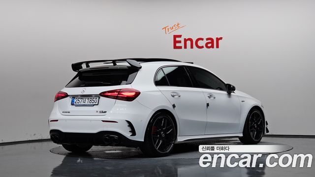 Mercedes-Benz A-Class 2025 — photo 2
