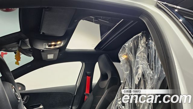Mercedes-Benz A-Class 2025 — photo 22
