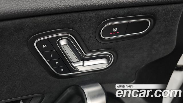 Mercedes-Benz A-Class 2025 — photo 29