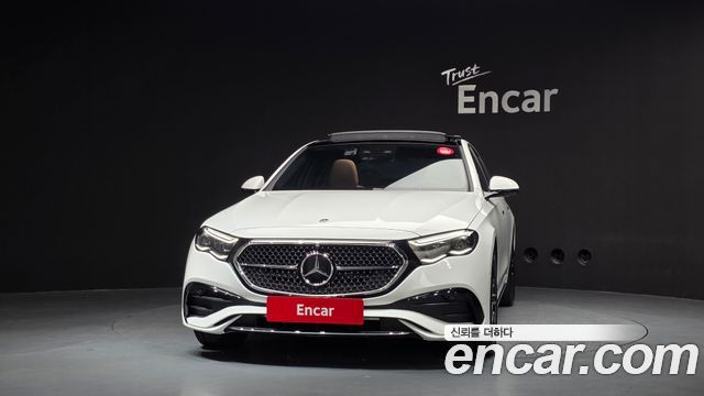 Mercedes-Benz E-Class 2026 — photo 3