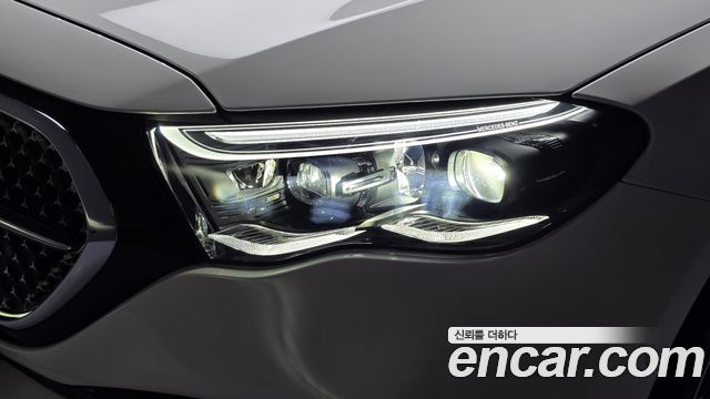 Mercedes-Benz E-Class 2026 — photo 8