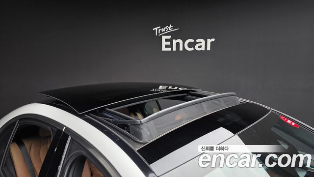 Mercedes-Benz E-Class 2026 — photo 36