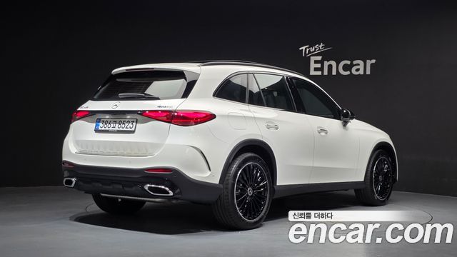 Mercedes-Benz GLC-Class 2026 — photo 2