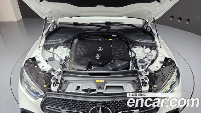 Mercedes-Benz GLC-Class 2026 — photo 6