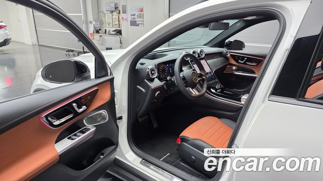Mercedes-Benz GLC-Class 2026 — photo 13