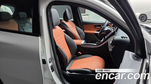 Mercedes-Benz GLC-Class 2026 — photo 17