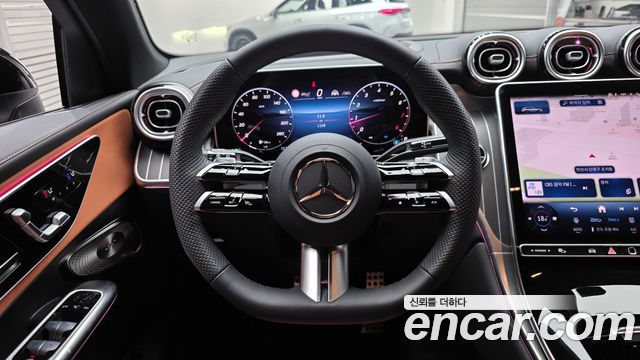 Mercedes-Benz GLC-Class 2026 — photo 18