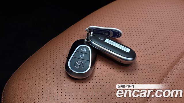 Mercedes-Benz GLC-Class 2026 — photo 21