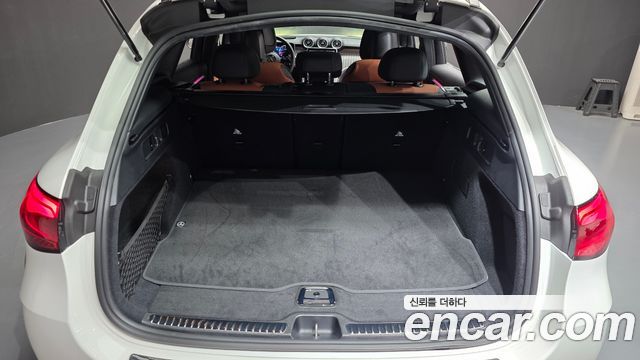 Mercedes-Benz GLC-Class 2026 — photo 23