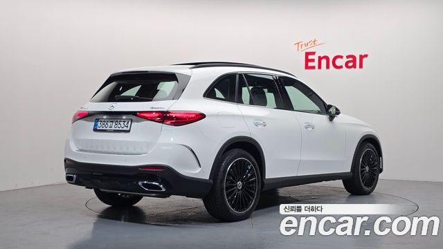 Mercedes-Benz GLC-Class 2026 — photo 2