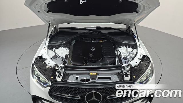 Mercedes-Benz GLC-Class 2026 — photo 6