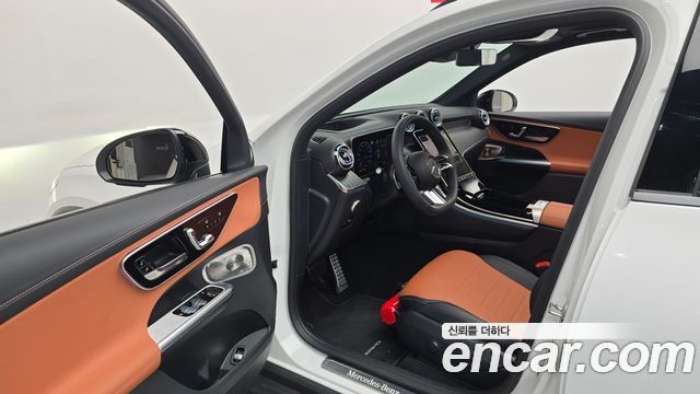 Mercedes-Benz GLC-Class 2026 — photo 10