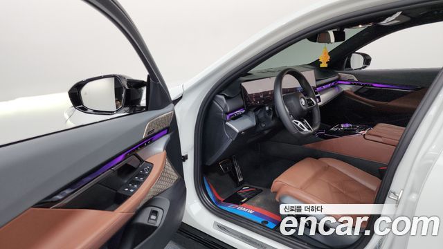BMW 5-Series 2024 — photo 13