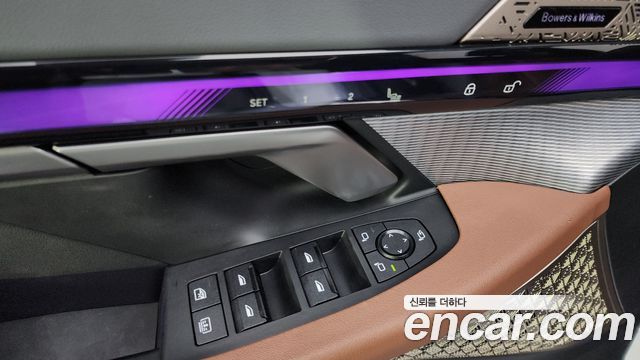BMW 5-Series 2024 — photo 25