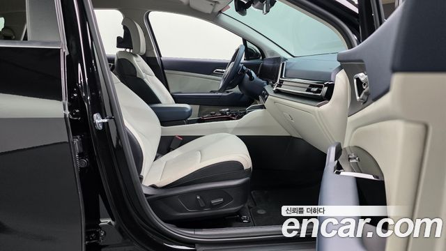 Kia Sportage 2022 — photo 16