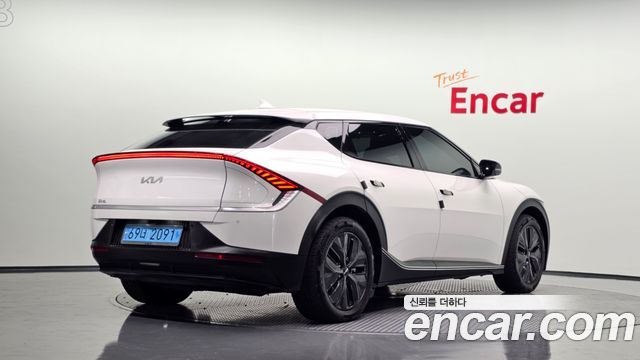 Kia EV6 2022 — photo 2