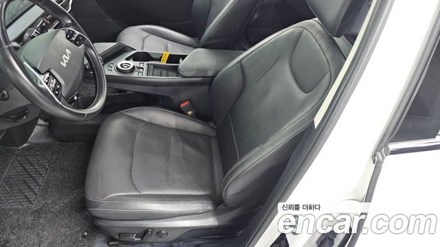Kia EV6 2022 — photo 23