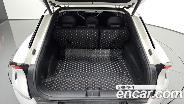 Kia EV6 2022 — photo 28