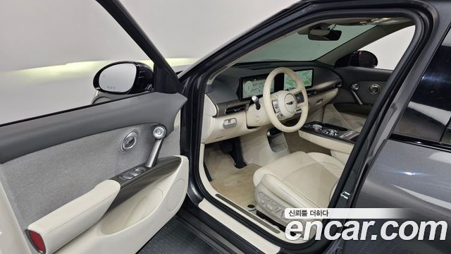 Genesis GV60 2022 — photo 13