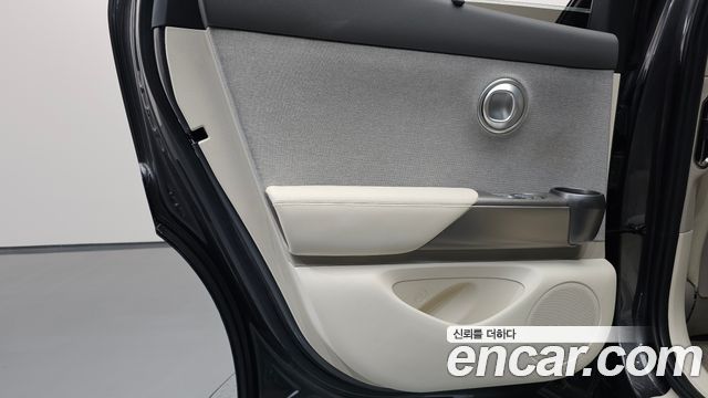 Genesis GV60 2022 — photo 15