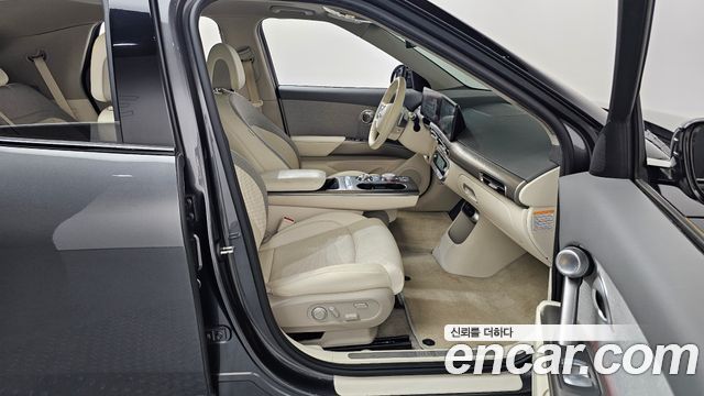 Genesis GV60 2022 — photo 16