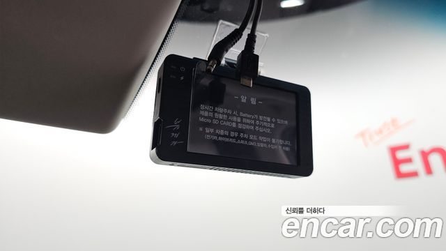Genesis GV60 2022 — photo 29