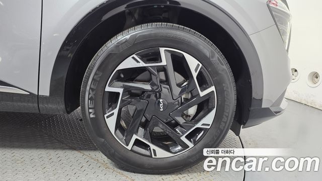 Kia Sportage 2023 — photo 7