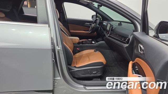 Kia Sportage 2023 — photo 16