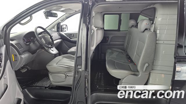 Hyundai Starex 2016 — photo 13