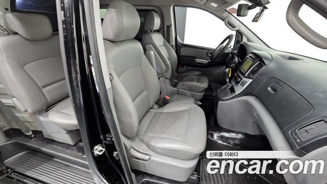 Hyundai Starex 2016 — photo 25