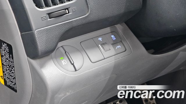 Hyundai Starex 2016 — photo 26