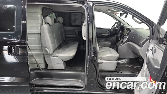 Hyundai Starex 2016 — photo 16