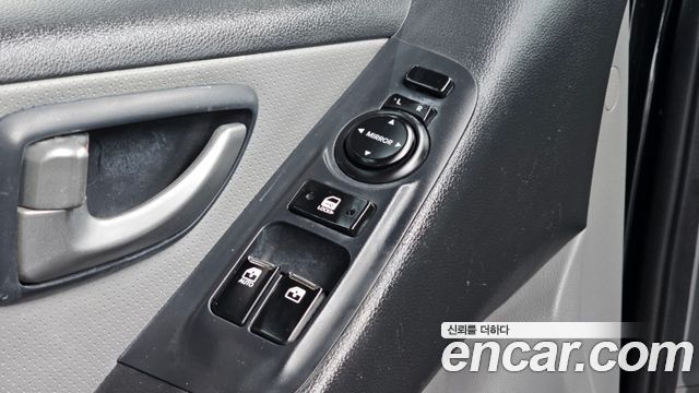 Hyundai Starex 2016 — photo 27