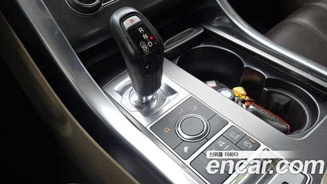 Land Rover Range Rover Sport 2016 — photo 9