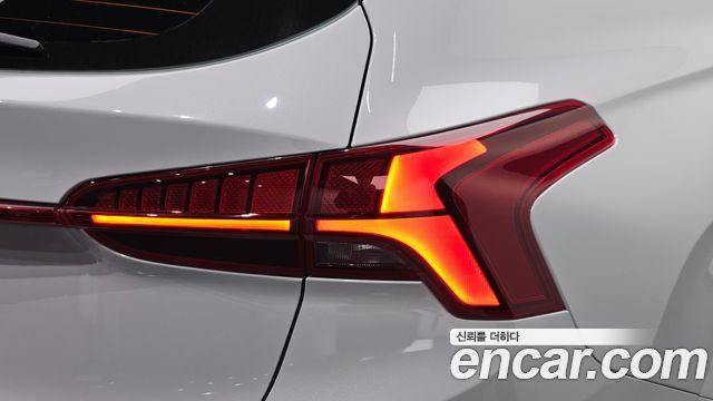 Hyundai Santafe 2021 — photo 9
