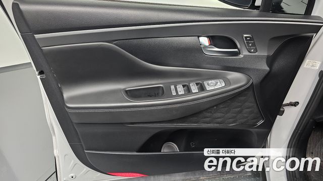 Hyundai Santafe 2021 — photo 14