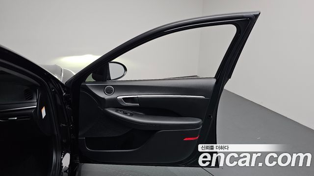 Hyundai Sonata 2022 — photo 14