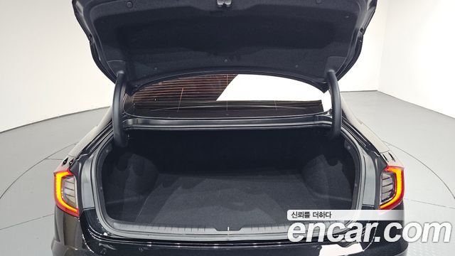 Hyundai Sonata 2022 — photo 31