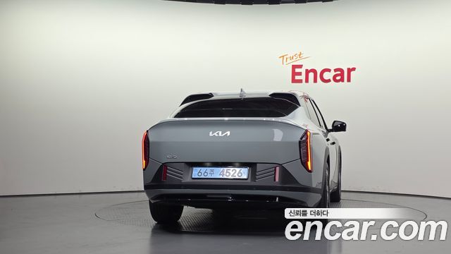 Kia EV4 2027 — photo 4