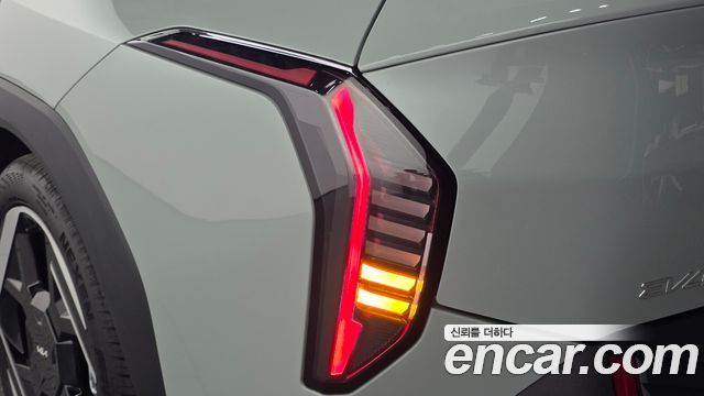 Kia EV4 2027 — photo 9